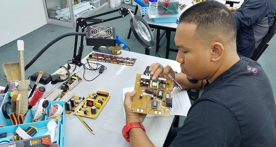 power supply repair class