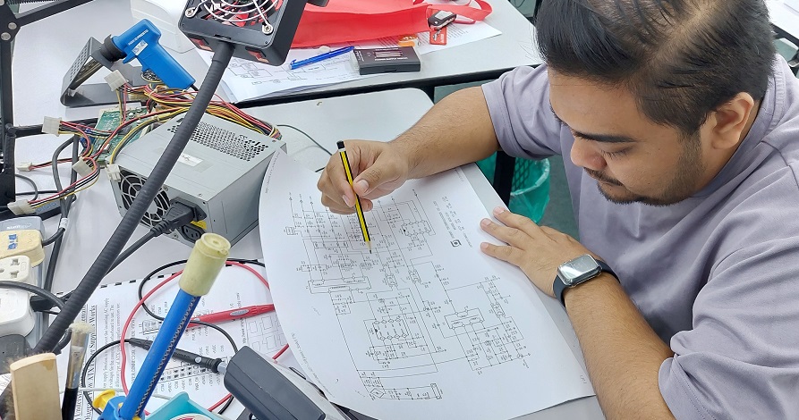 reading power supply schematic